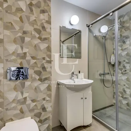 Paris A Sunny 2- Bedroom Apartment With Parking Sofia Exterior photo